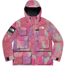 Lade das Bild in den Galerie-Viewer, Supreme/ The North Face Cargo Jacket Multi
