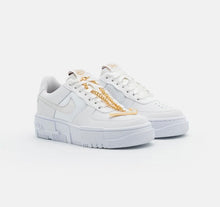 Lade das Bild in den Galerie-Viewer, Nike Air Force 1 Pixel Summit White
